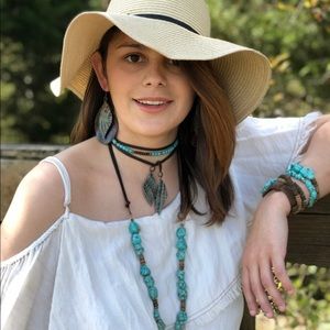 Meet your Posher, Taylor